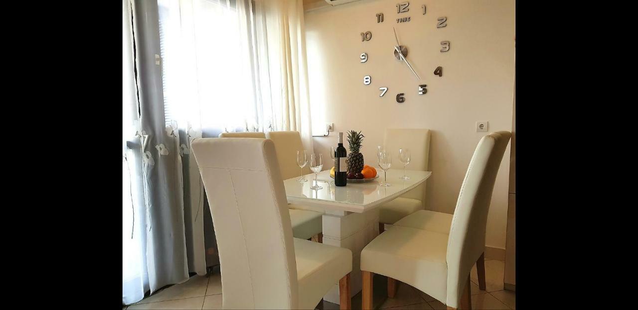Apartment Mila Umag Buitenkant foto