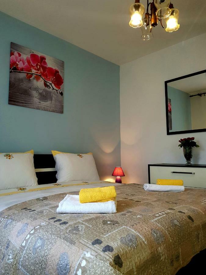 Apartment Mila Umag Buitenkant foto
