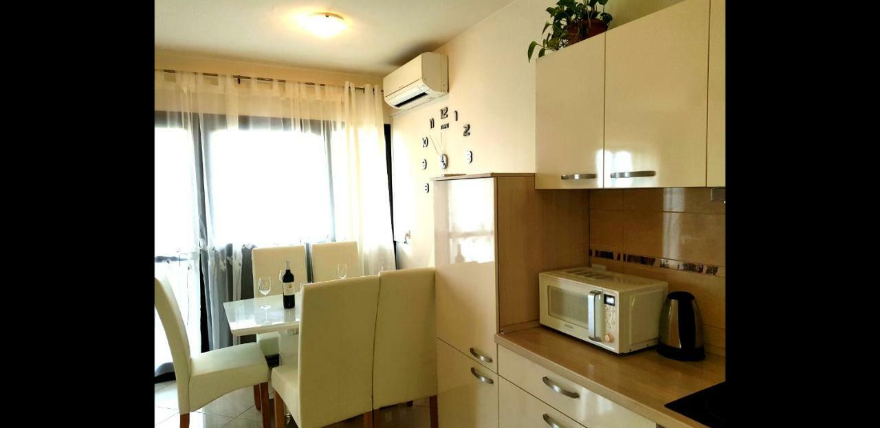 Apartment Mila Umag Buitenkant foto